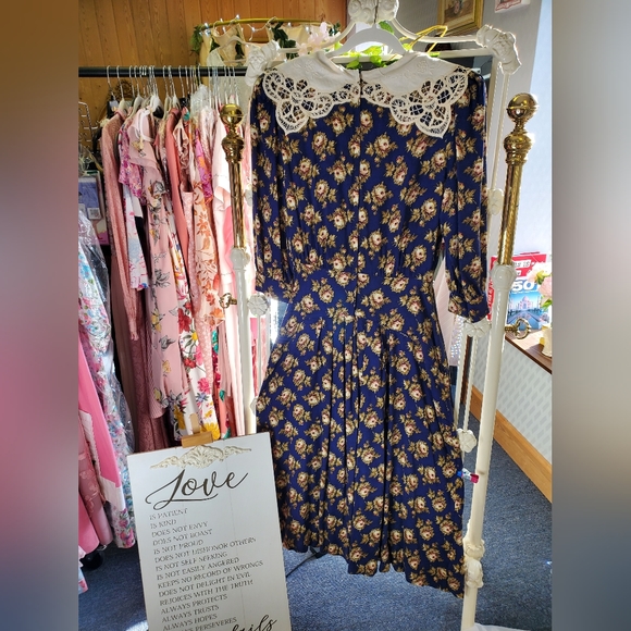 Navy Blue Tea Party Garden Embroidered Midi Dress - Picture 8 of 11